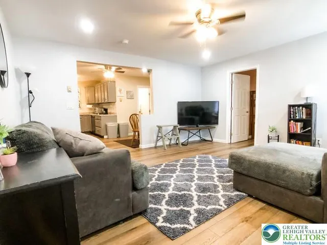 $769,499 | 36 Main Street, Delaware Water Gap, PA 18327