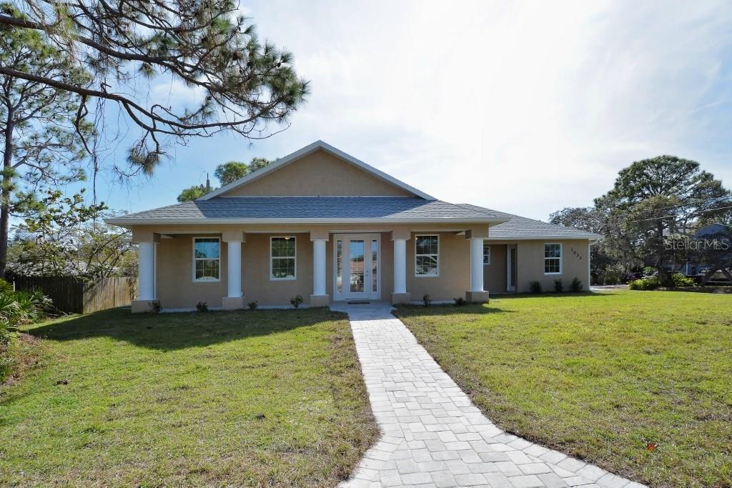 1033 Horizon Road Venice, FL 34293 - Photo 1 of 25 Gallery Image 1
