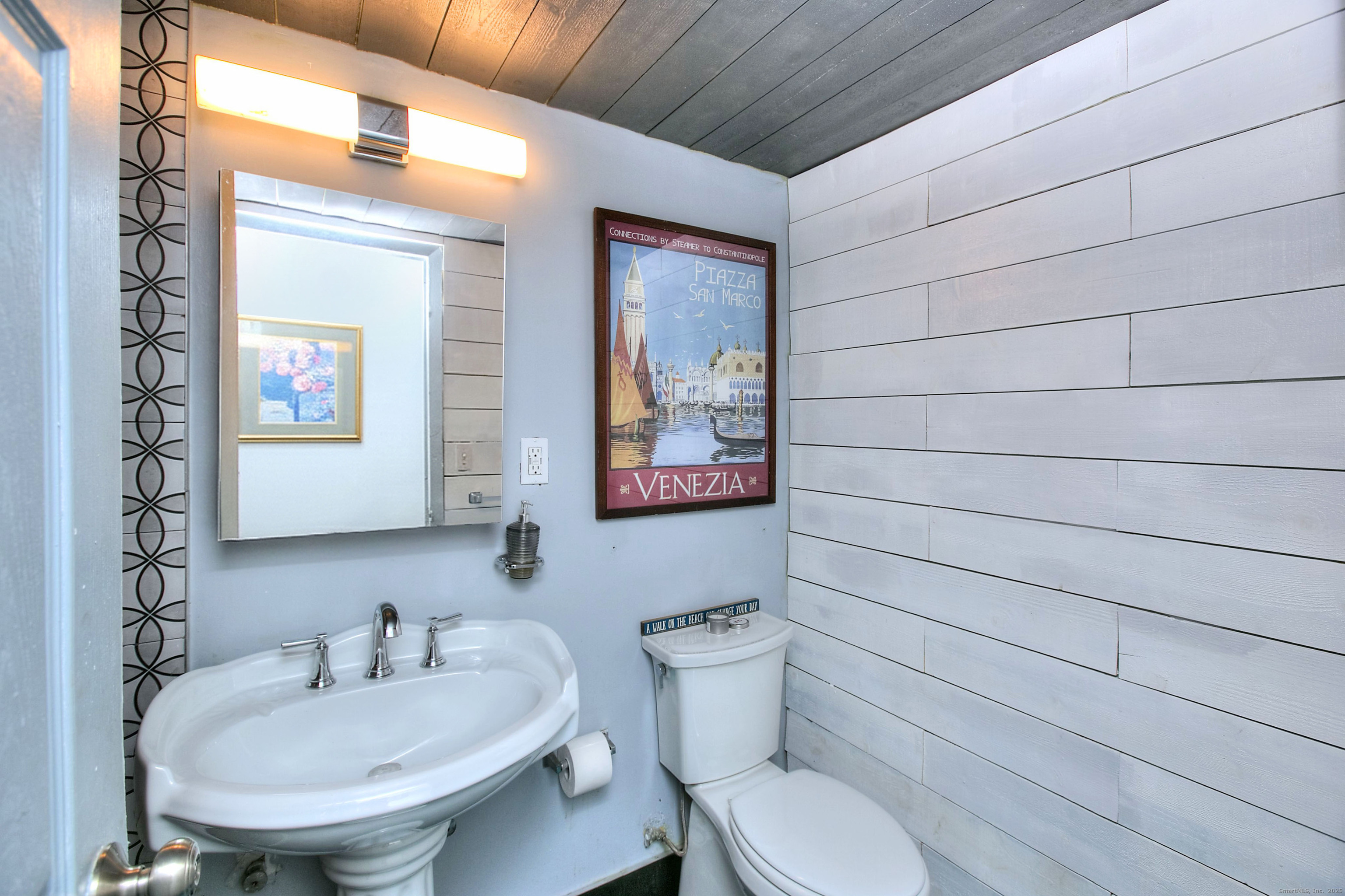 25 Cartright Street, Unit 5D Bridgeport, CT 06604 - Photo 17 of 35