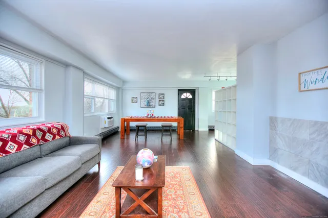 $319,000 | 25 Cartright Street, Unit 5D, Bridgeport, CT 06604