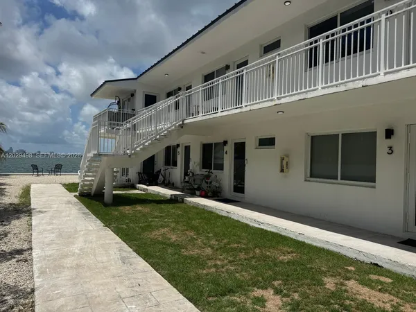 $2,000 | 1850 South Treasure Drive, Unit 2, North Bay Village, FL 33141