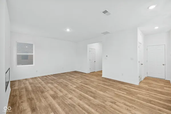 $314,990 | 5110 Triple Crown Way, Indianapolis, IN 46237