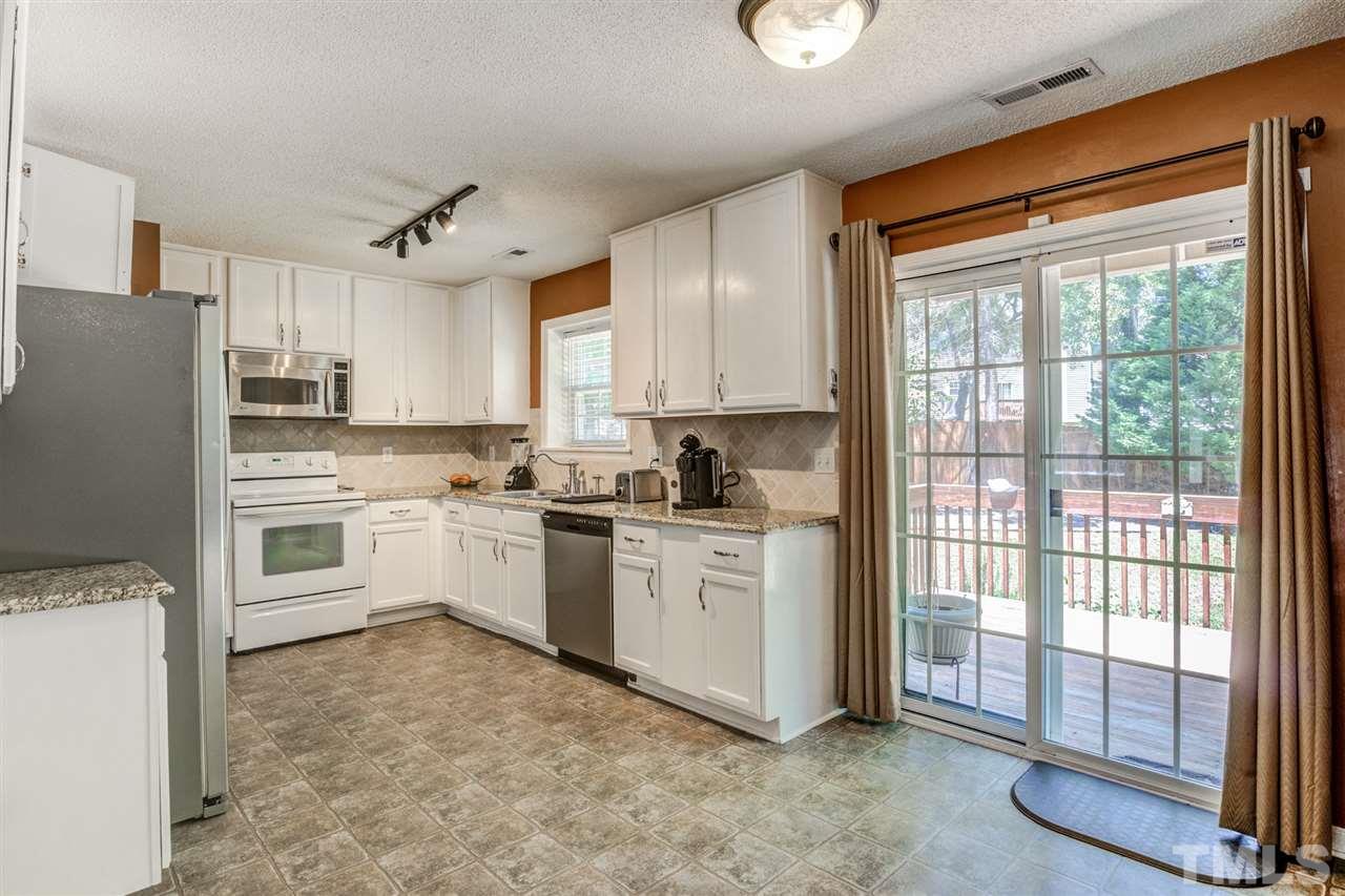 4711 Drewbridge Way Raleigh, NC 27604 - Photo 12 of 30