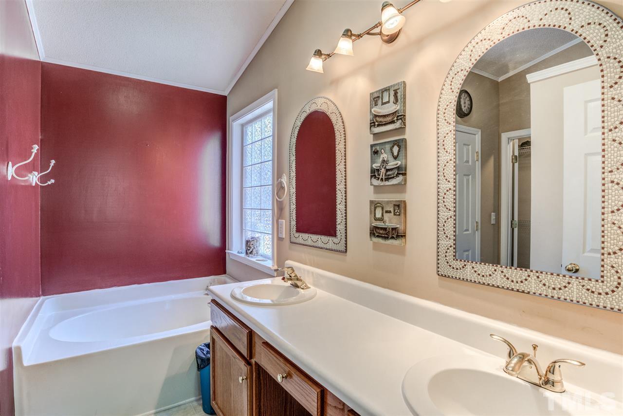 4711 Drewbridge Way Raleigh, NC 27604 - Photo 21 of 30