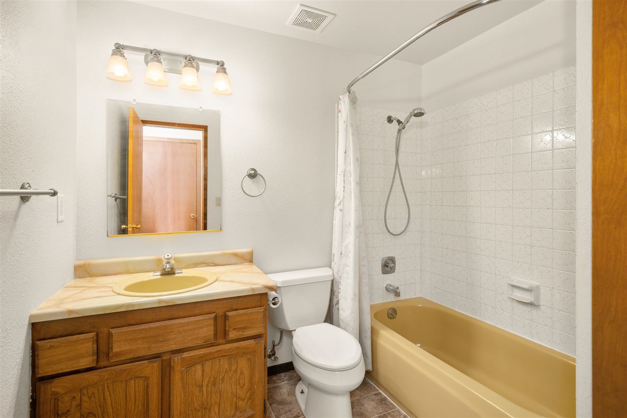 4003 North Farr Road Spokane, WA 99206 - Photo 11 of 20