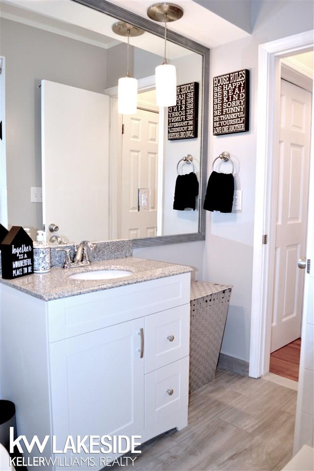 971 Columbia Road Berkley, MI 48072 - Photo 13 of 28 50020426-13.JPG