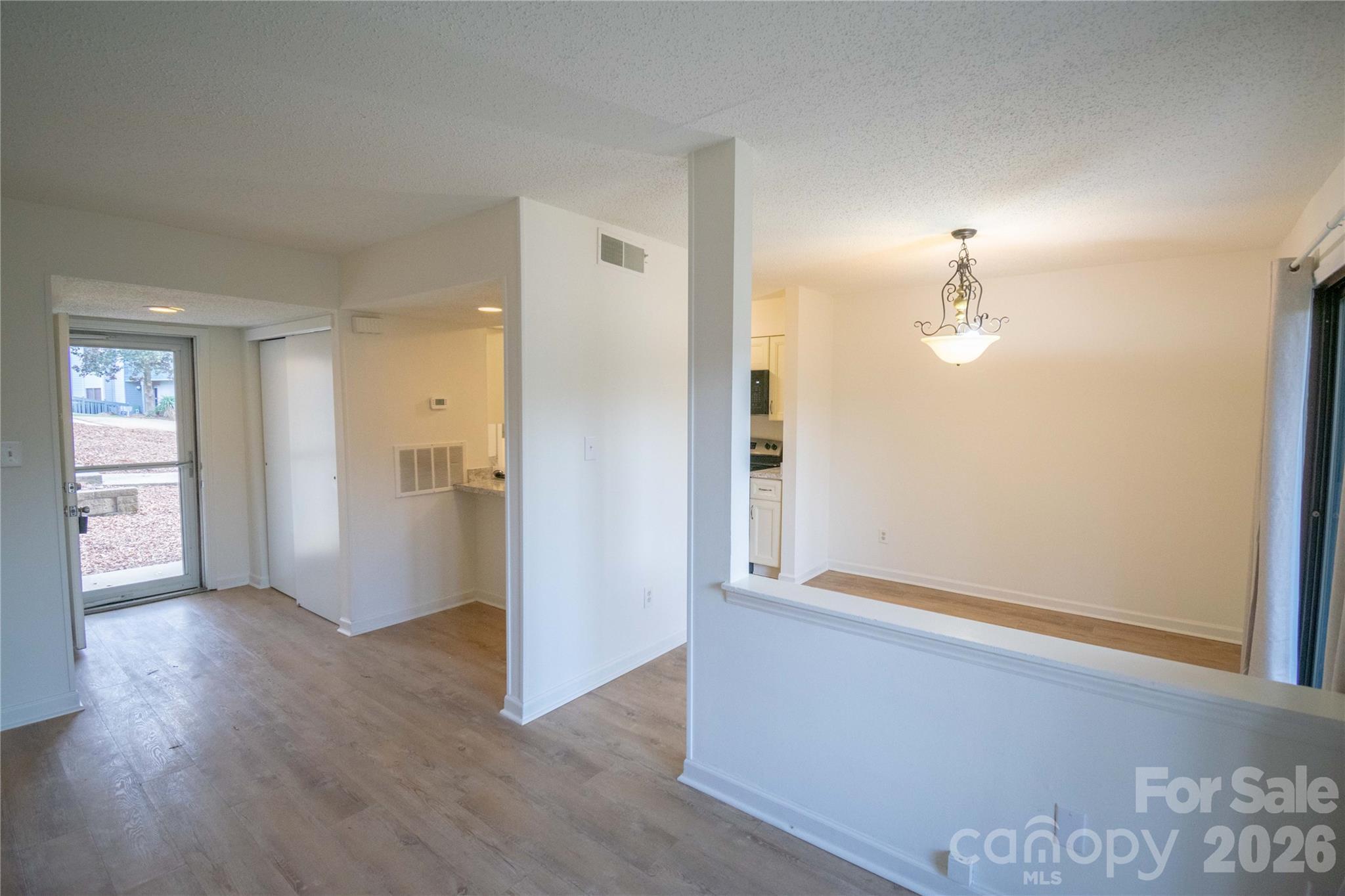 11042 Harrowfield Road Charlotte, NC 28226 - Photo 5 of 15