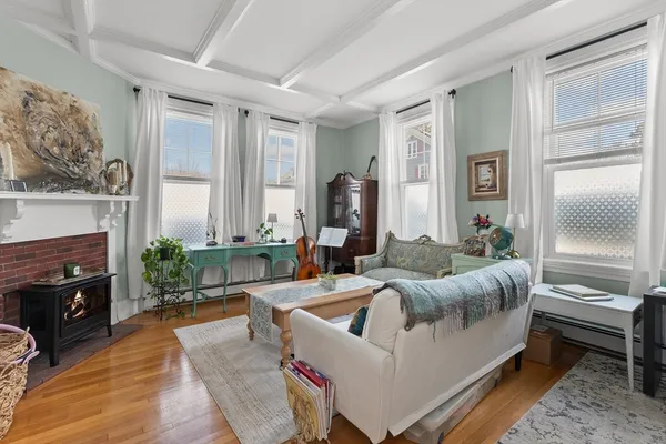 $429,900 | 21 Thorndike Street, Unit 4, Beverly, MA 01915