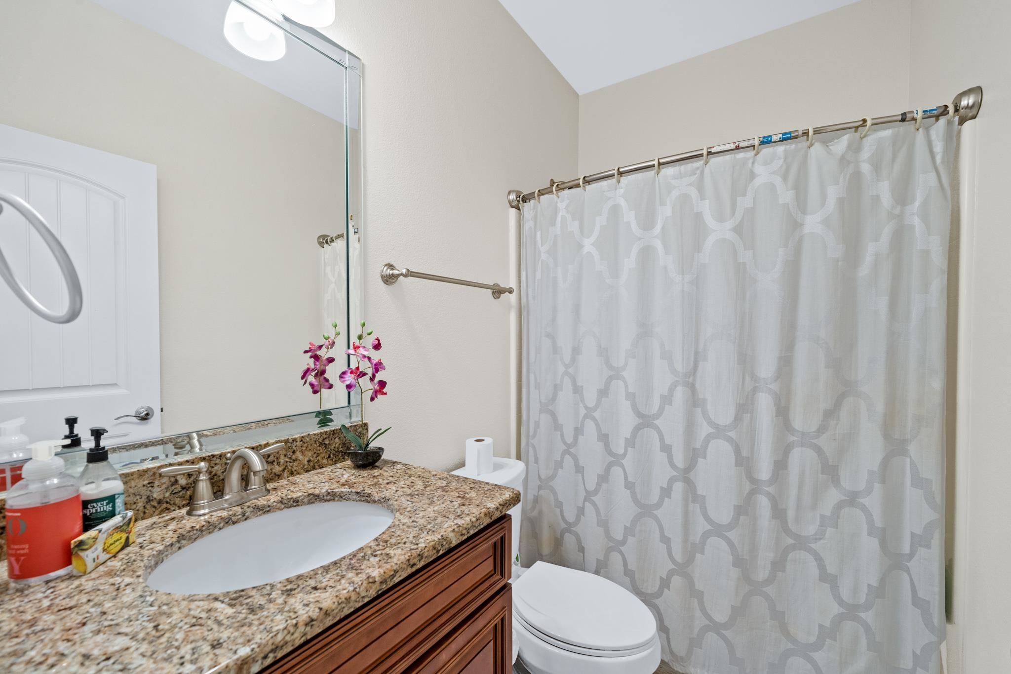 136 Stratford Street Fairhope, AL 36532 - Photo 22 of 37 Guest Bathroom- 2