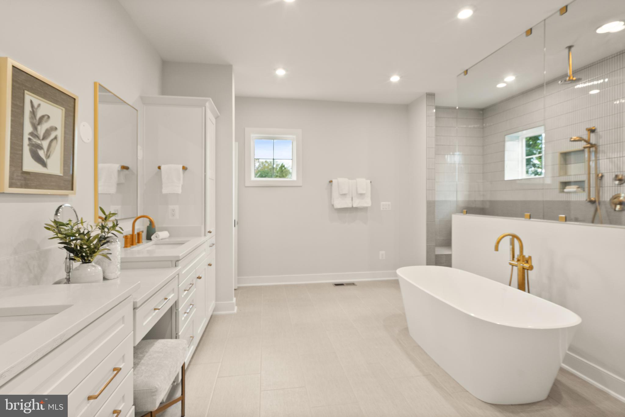 7211 Barnett Road Bethesda, MD 20817 - Photo 28 of 45 Primary Bath