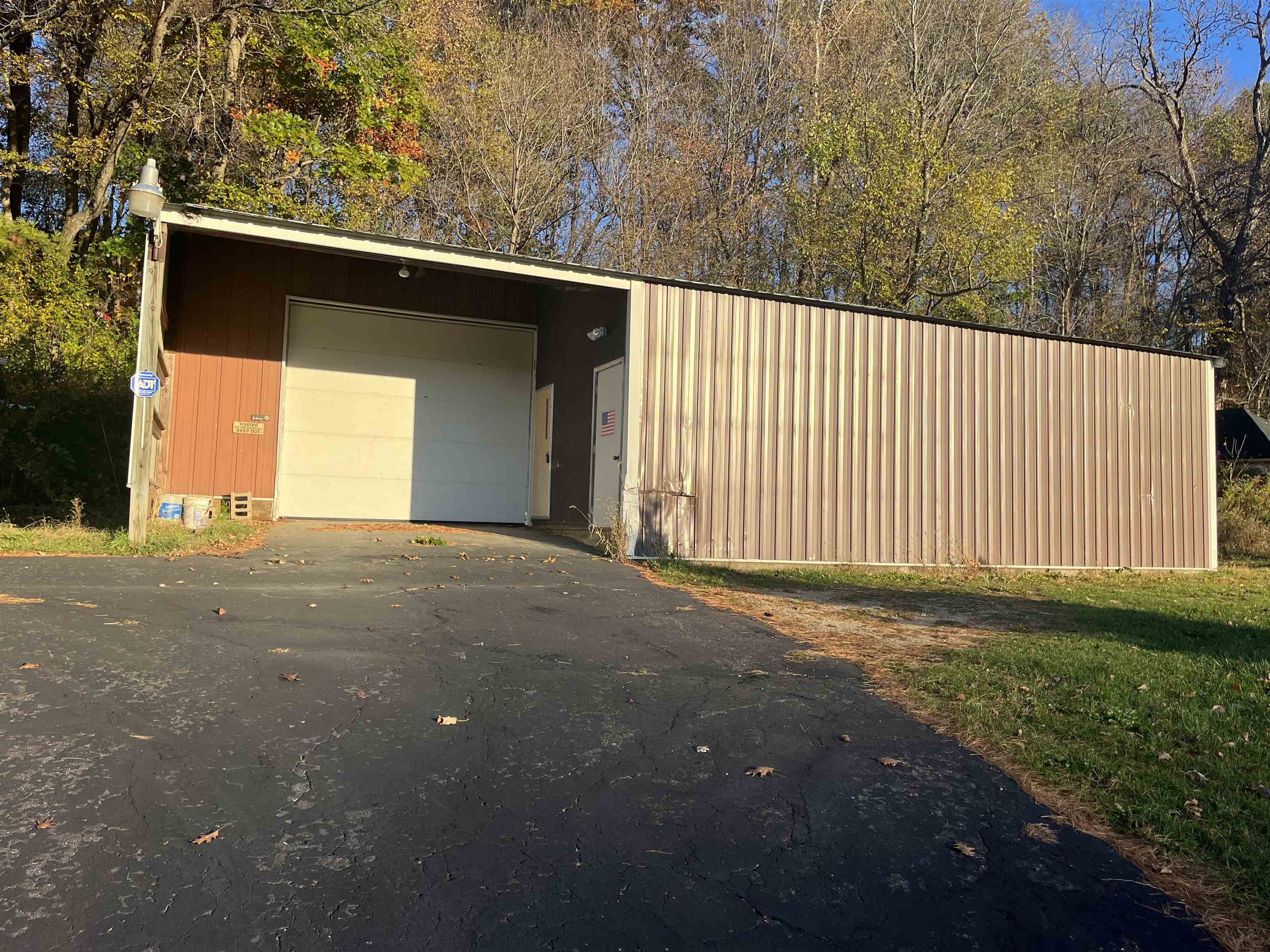 S6530 Spring Valley Road Loganville, WI 53943 - Photo 16 of 18