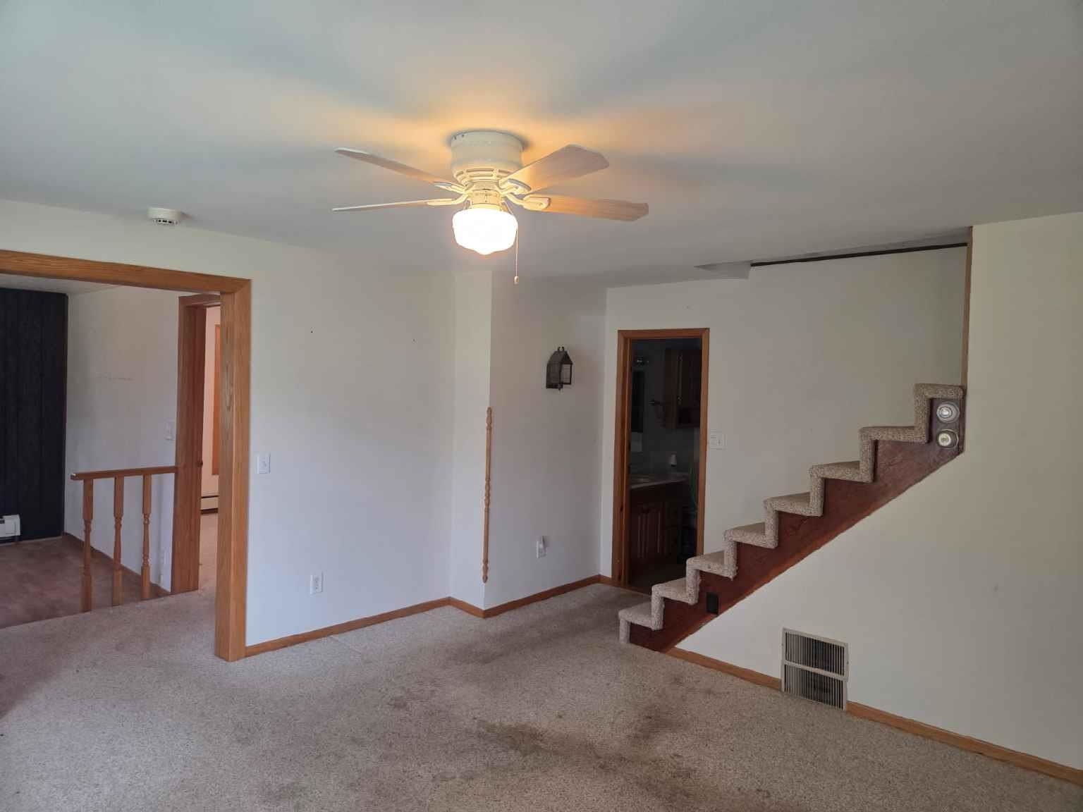 S6530 Spring Valley Road Loganville, WI 53943 - Photo 10 of 18