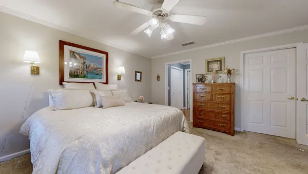 $385,000 | 520 Forest Glen Circle, Murfreesboro, TN 37128