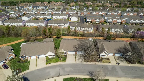 $385,000 | 520 Forest Glen Circle, Murfreesboro, TN 37128