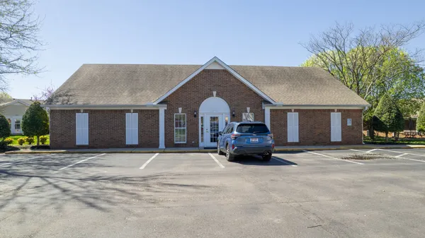 $385,000 | 520 Forest Glen Circle, Murfreesboro, TN 37128