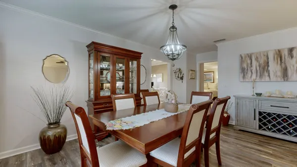 $385,000 | 520 Forest Glen Circle, Murfreesboro, TN 37128