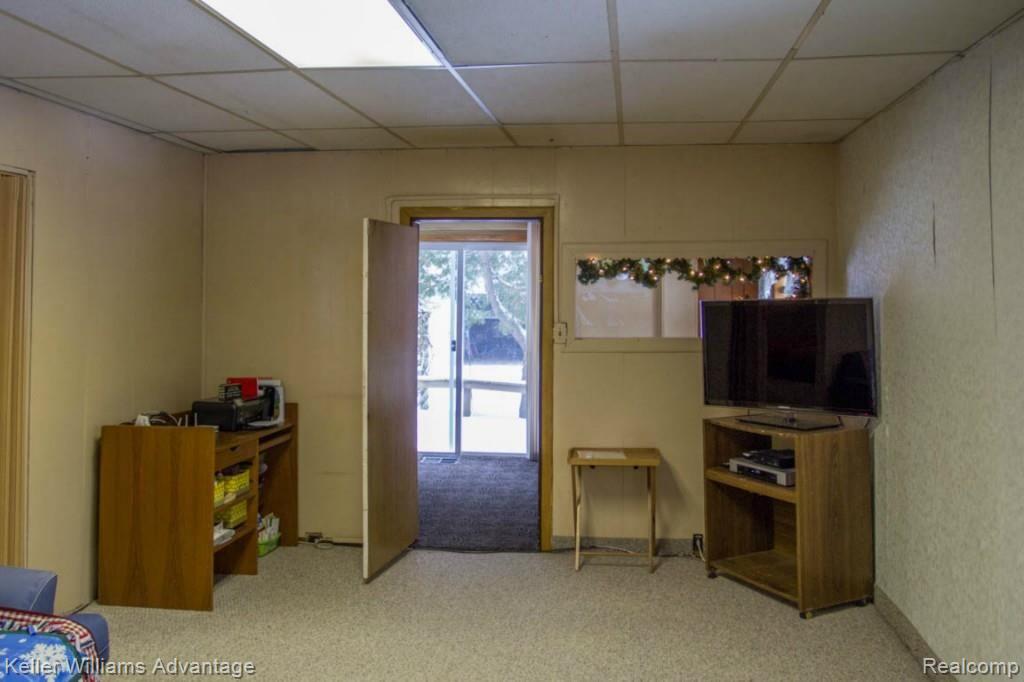 5424 Cedar Lake Road Howell, MI 48843 - Photo 8 of 29 8_Cedar Lake Rd_5424.jpg