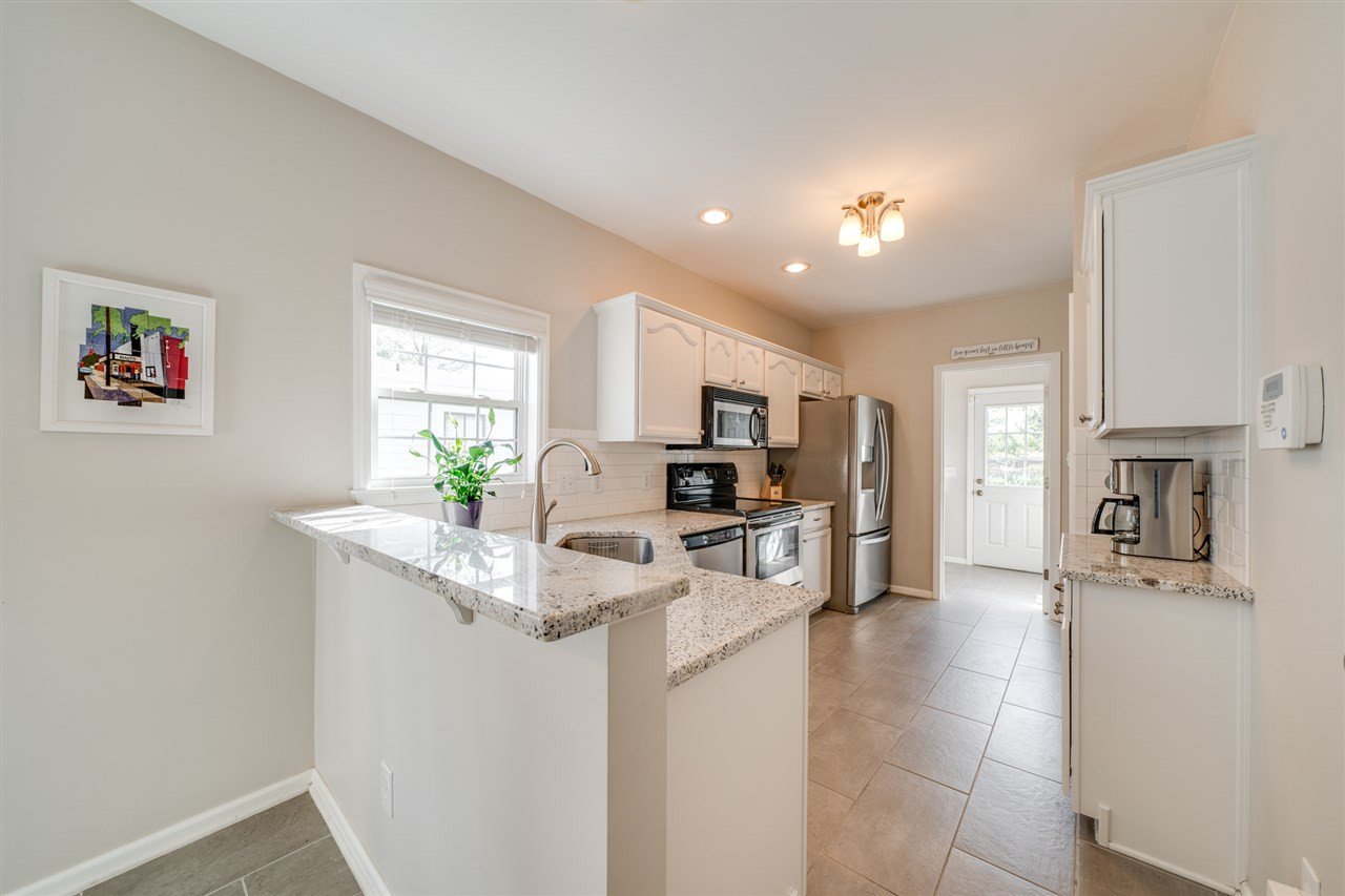 406 Pershing Road Raleigh, NC 27608 - Photo 10 of 30 Kitchen