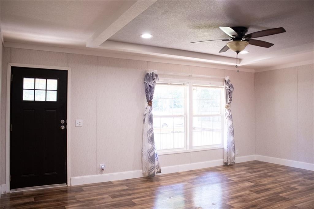 223 Azalea Drive Jefferson, GA 30549 - Photo 4 of 34