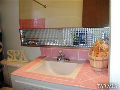 6917 East Douglas Place Tucson, AZ 85710 - Photo 11 of 18