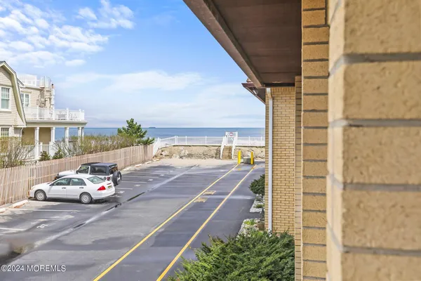 $599,999 | 1187 Ocean Avenue, Unit 35, Sea Bright, NJ 07760