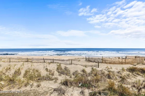 $599,999 | 1187 Ocean Avenue, Unit 35, Sea Bright, NJ 07760