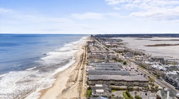 $599,999 | 1187 Ocean Avenue, Unit 35, Sea Bright, NJ 07760
