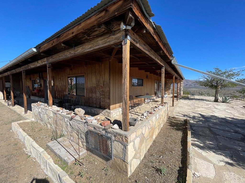 1998 Nodeerhere Road Alpine, TX 79830 - Photo 42 of 65 Gallery Image 42