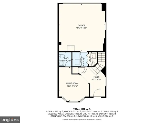 a view of a livingroom with a furniture and a ceiling fan