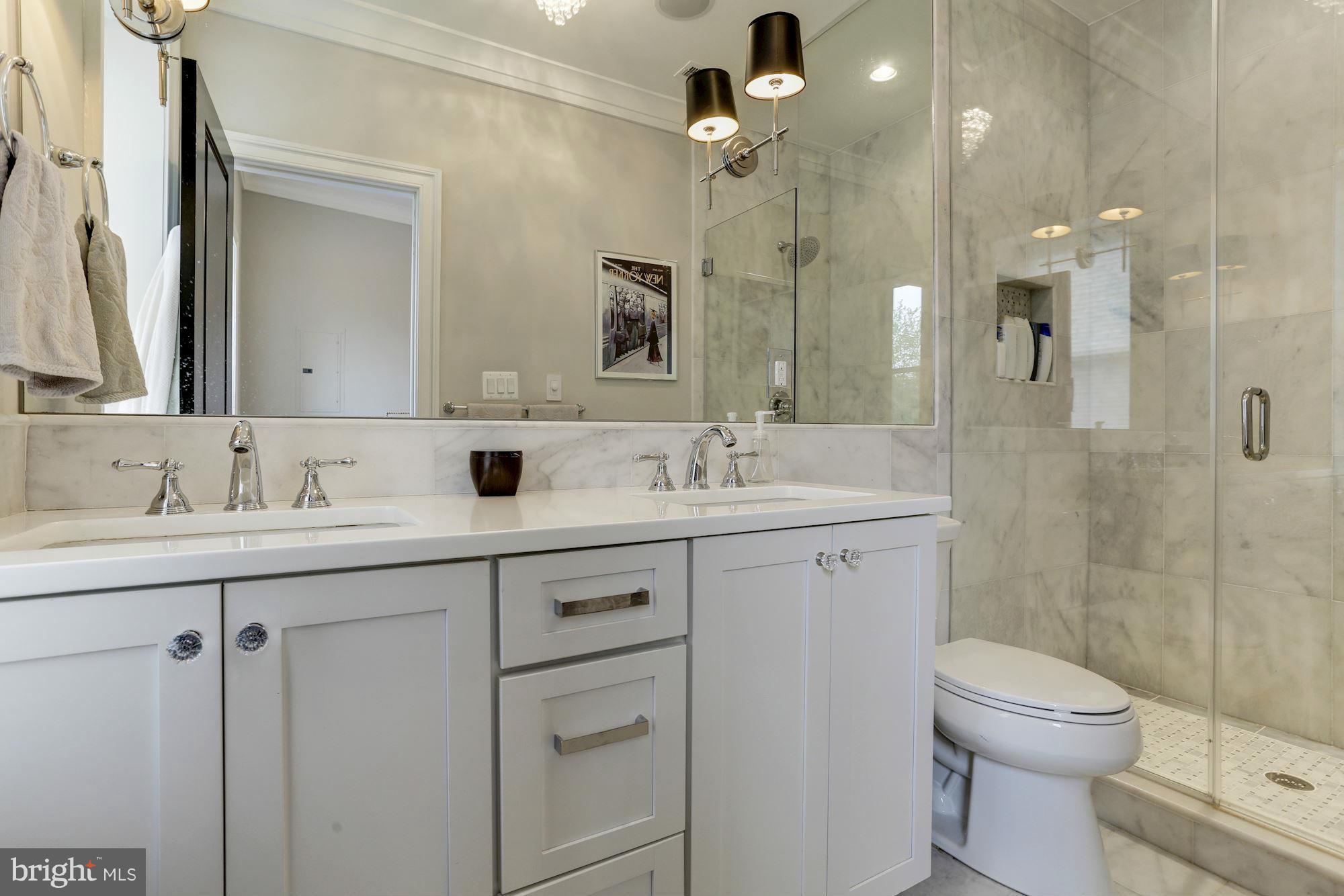 1738 Park Road Northwest, Unit PH Washington, DC 20010 - Photo 15 of 30 Bath (Master)