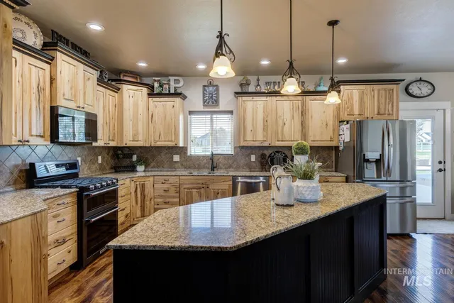 $924,990 | 22757 Rosicky Way, Caldwell, ID 83607