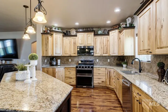 $924,990 | 22757 Rosicky Way, Caldwell, ID 83607