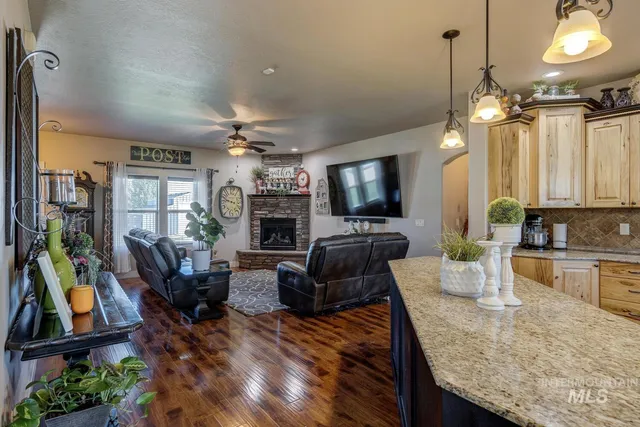 $924,990 | 22757 Rosicky Way, Caldwell, ID 83607