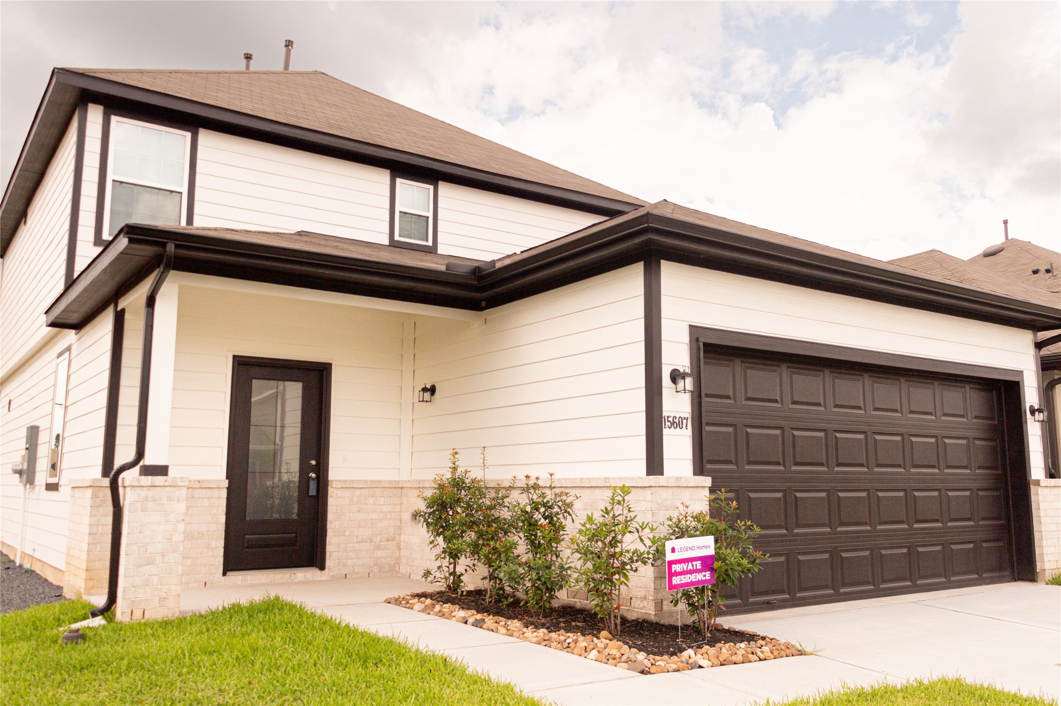 15607 Buffalo Mdw Court Houston, TX 77090 - Photo 2 of 35