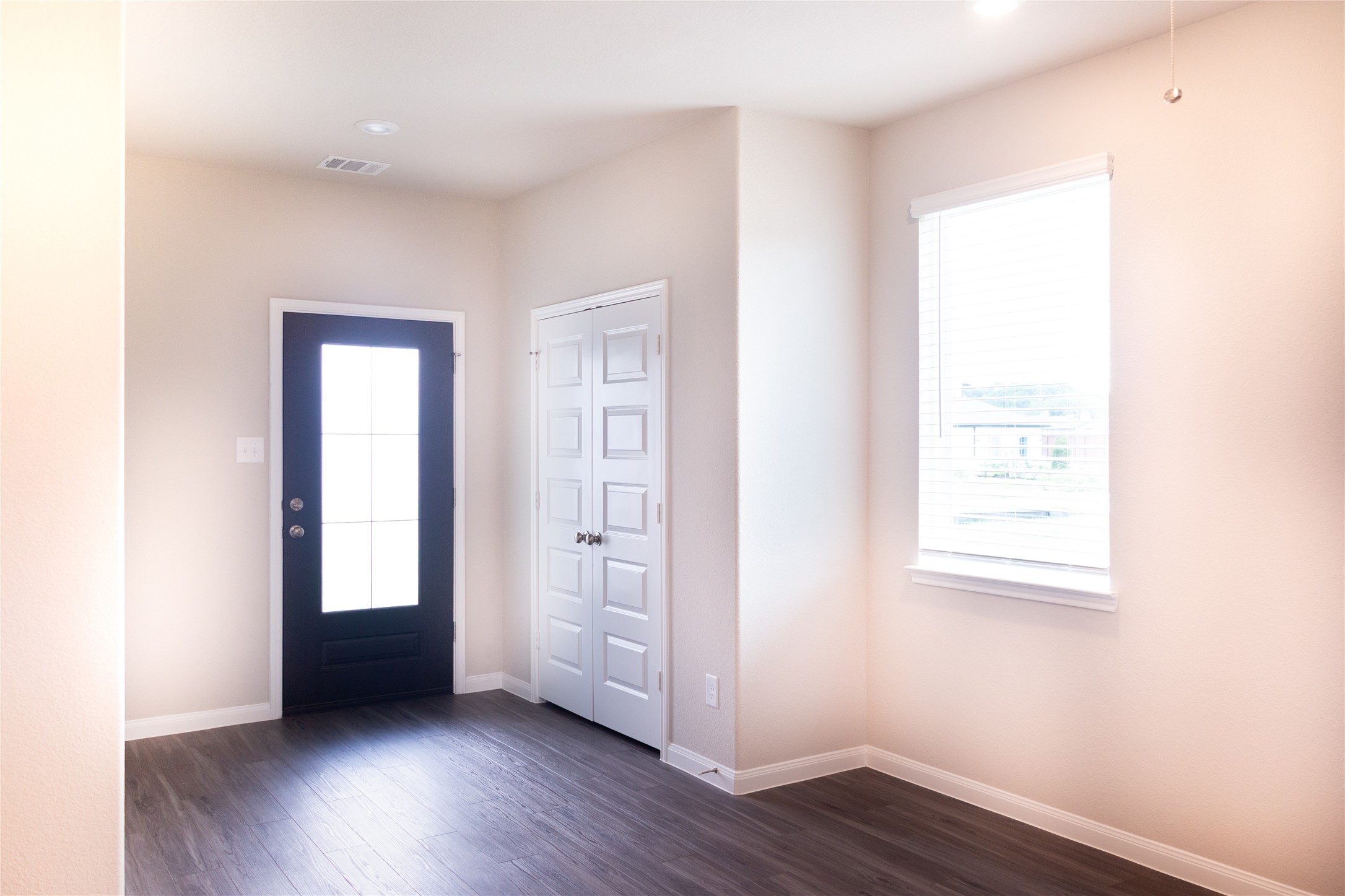 15607 Buffalo Mdw Court Houston, TX 77090 - Photo 3 of 35