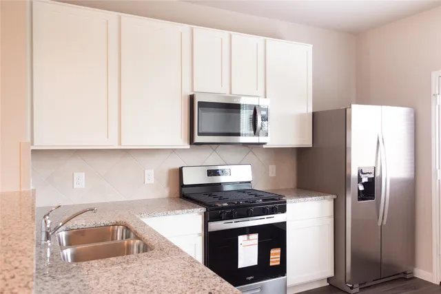 $2,200 | 15607 Buffalo Mdw Court, Houston, TX 77090