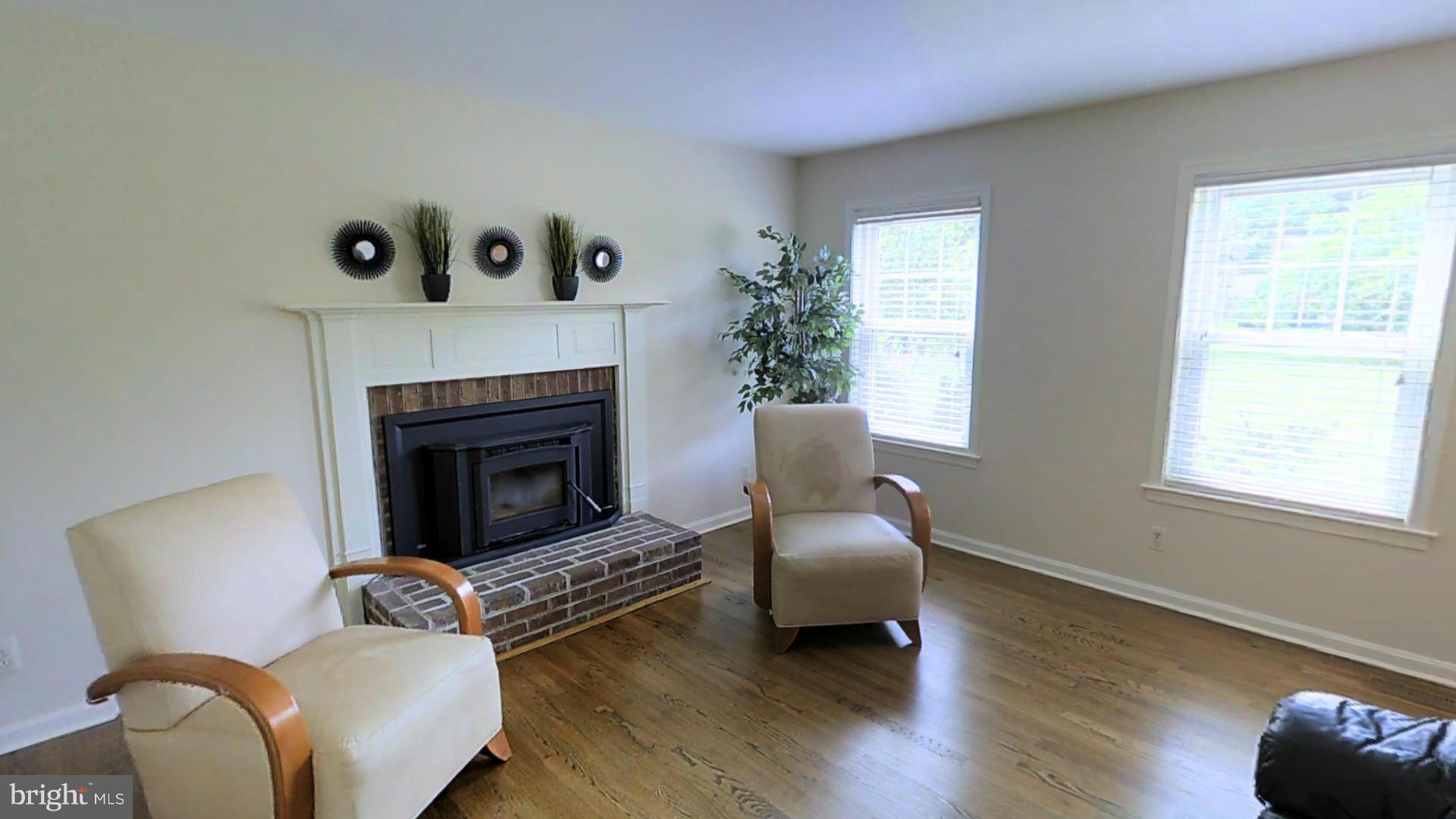 1165 Bacon Ridge Road Crownsville, MD 21032 - Photo 15 of 30 Living Room