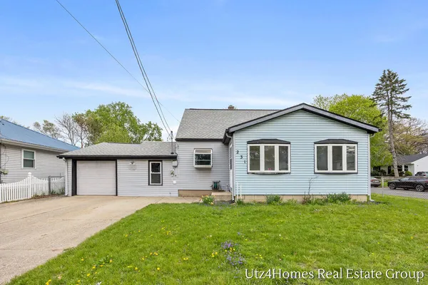 $255,000 | 231 50th Street Southwest, Wyoming, MI 49548