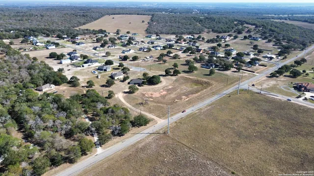 $149,900 | 1965 County Road 319, La Vernia, TX 78121