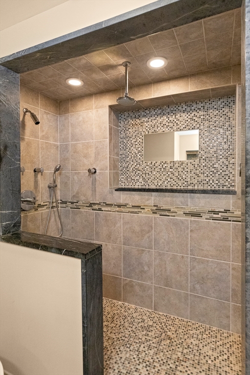 43 Front Street, Unit 43 Beverly, MA 01915 - Photo 25 of 36