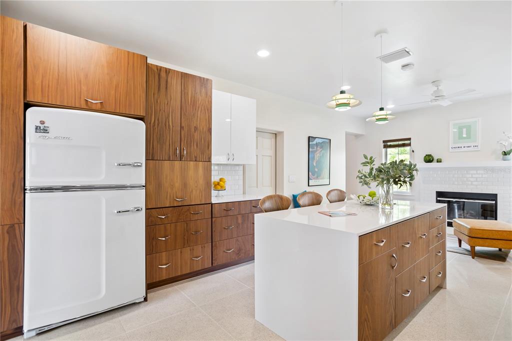 2217 Brevard Road Northeast St. Petersburg, FL 33704 - Photo 16 of 66