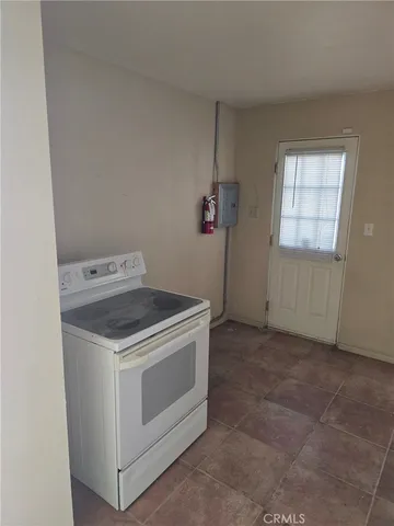 $1,000 | 635 Veile, Beaumont, CA 92223