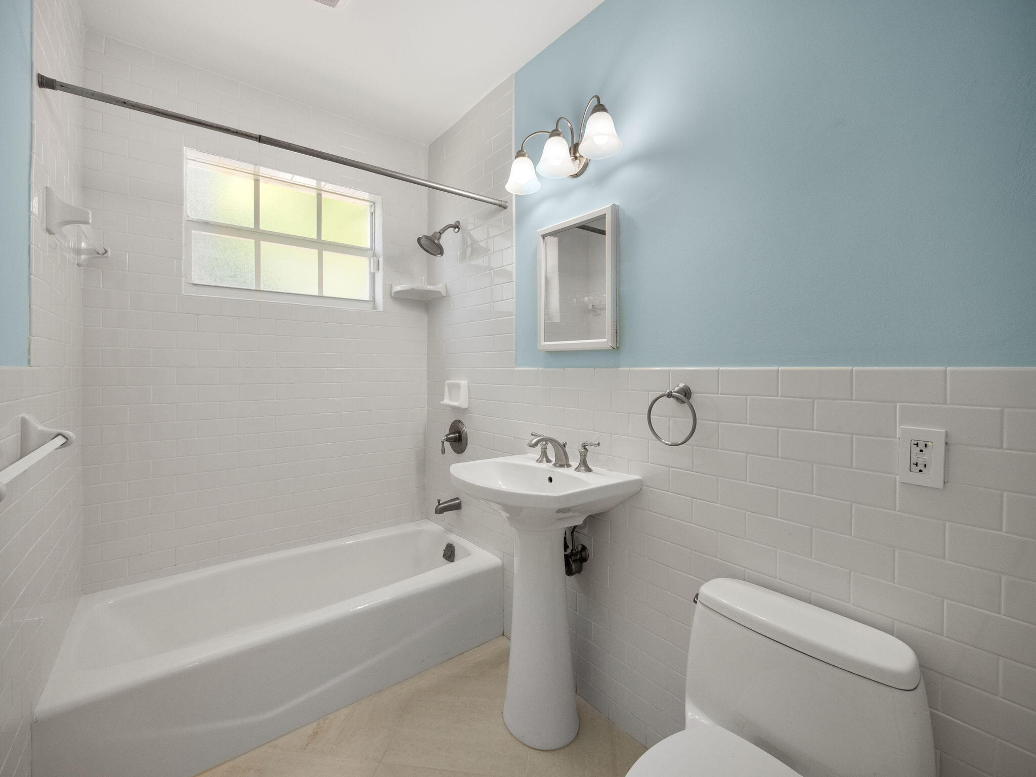 366 Bunker Ranch Road West Palm Beach, FL 33405 - Photo 12 of 17 Bathroom