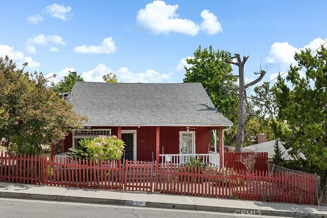 $960,000 | 238 Auburn Avenue, Sierra Madre, CA 91024