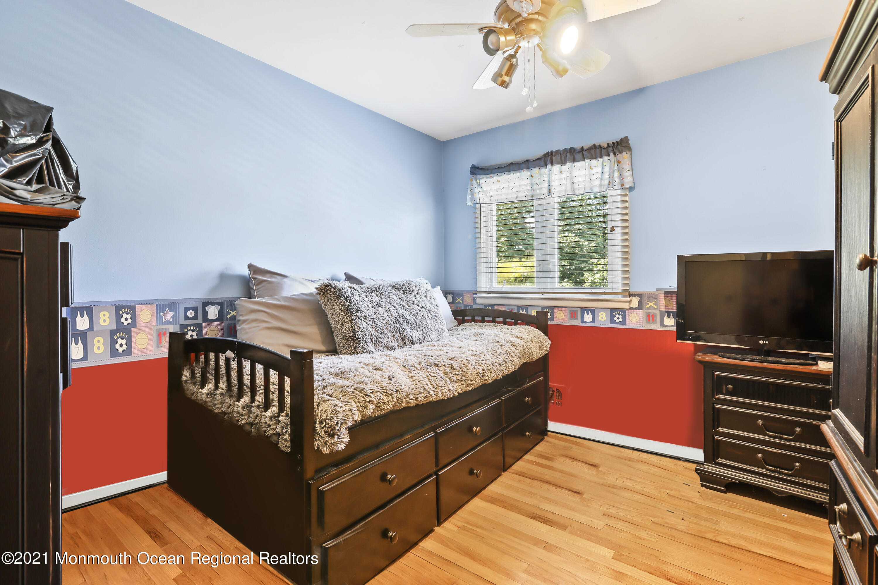 65 Church Road Morganville, NJ 07751 - Photo 18 of 19 5W5A1192
