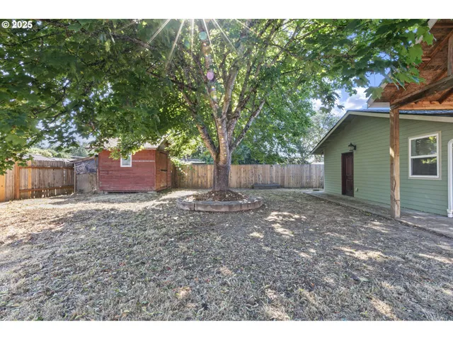 $435,000 | 24938 McCutcheon Avenue, Veneta, OR 97487