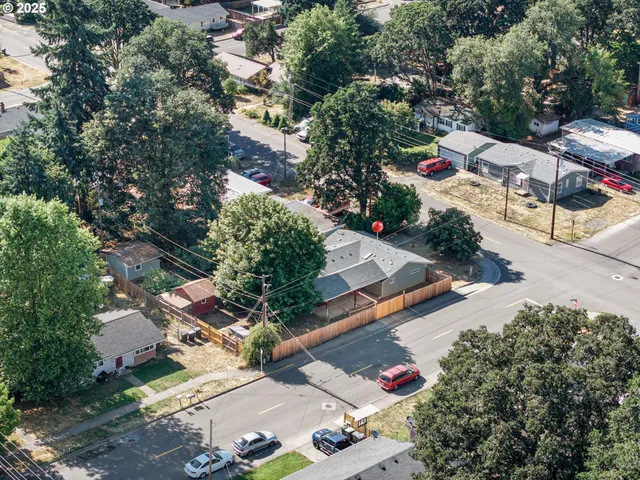 $435,000 | 24938 McCutcheon Avenue, Veneta, OR 97487