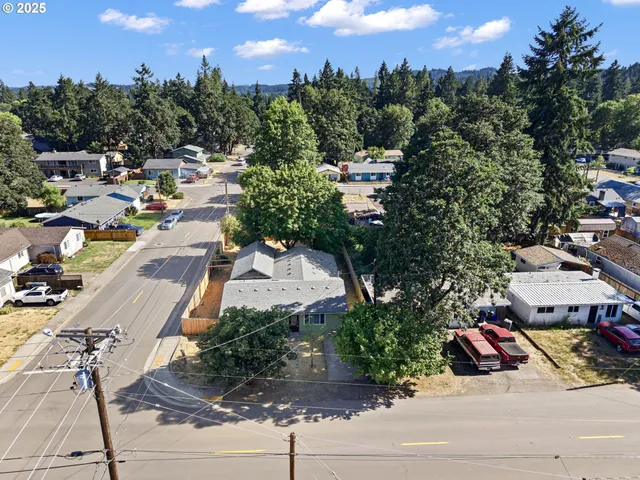 $435,000 | 24938 McCutcheon Avenue, Veneta, OR 97487