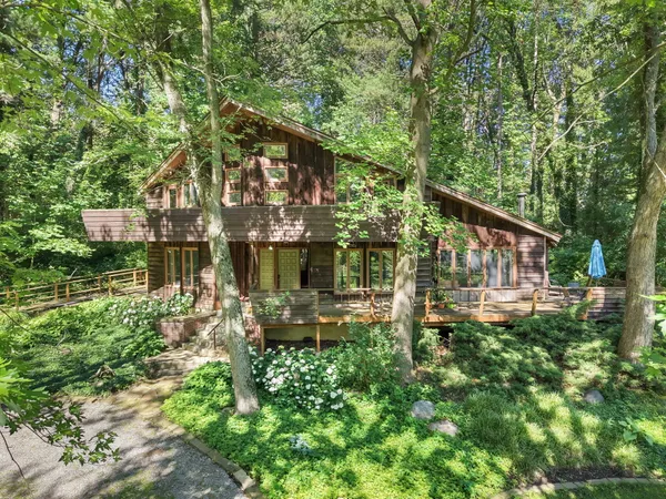 $415,000 | 278 West 100 South, Valparaiso, IN 46385
