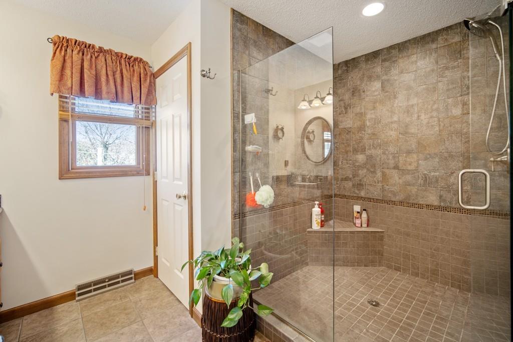 82 Rising Street Feeding Hills, MA 01030 - Photo 13 of 40 Gallery Image 13